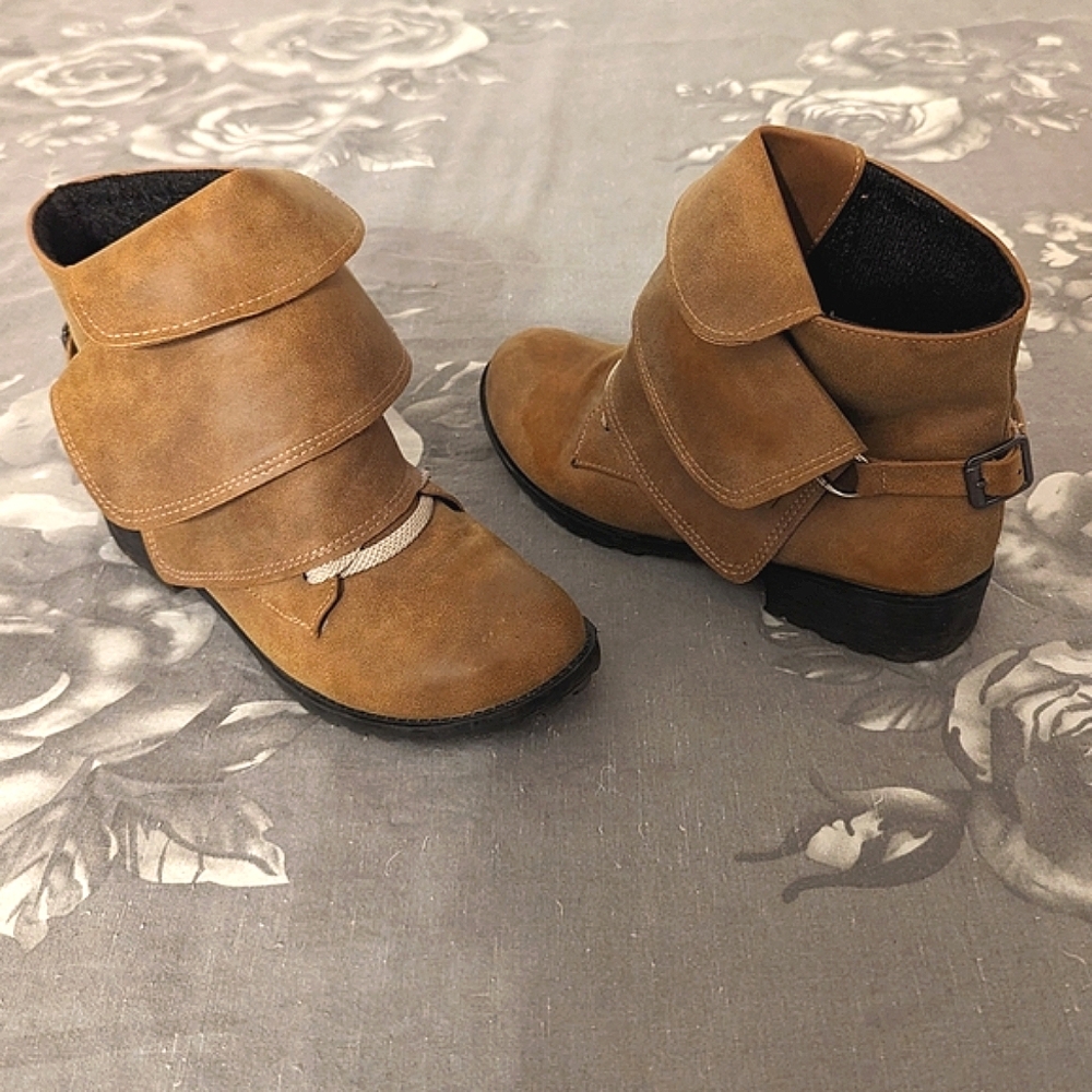 Woman's Booties